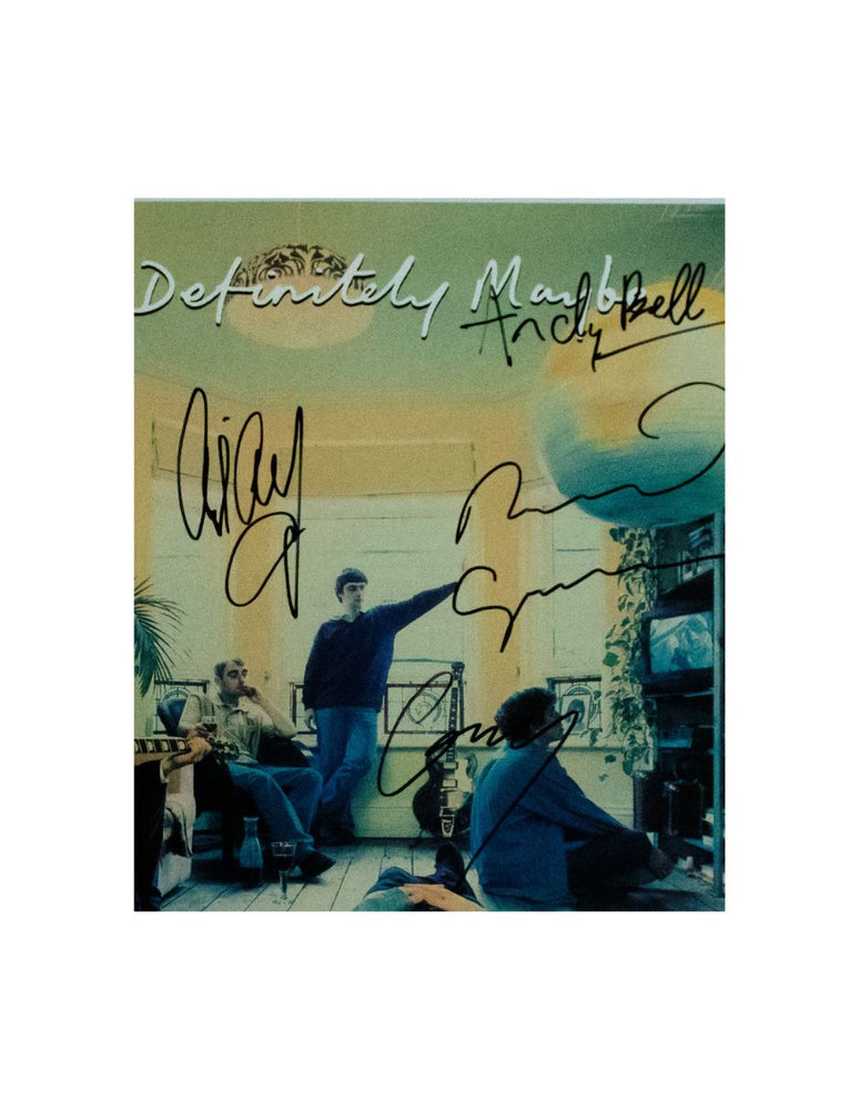 Disco vinyl firmado o autografiado por los integrantes de la banda Oasis Andy Bell, Liam Gallagher, Noel Gallagher y Gem Archer. Álbum “Definitely Maybe”