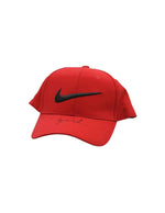 Tiger Woods gorra roja Swoosh Nike negro
