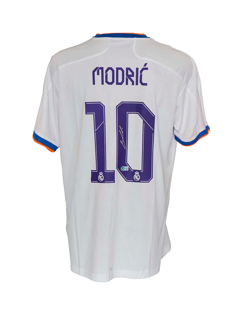 Playera del Real Madrid firmada por Luka Modric